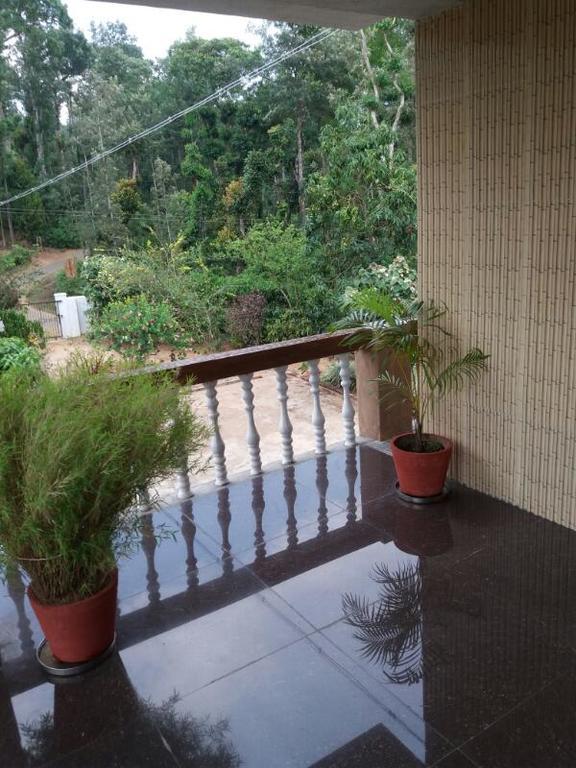 Hill Side Estate Apartment Madikeri Exterior photo